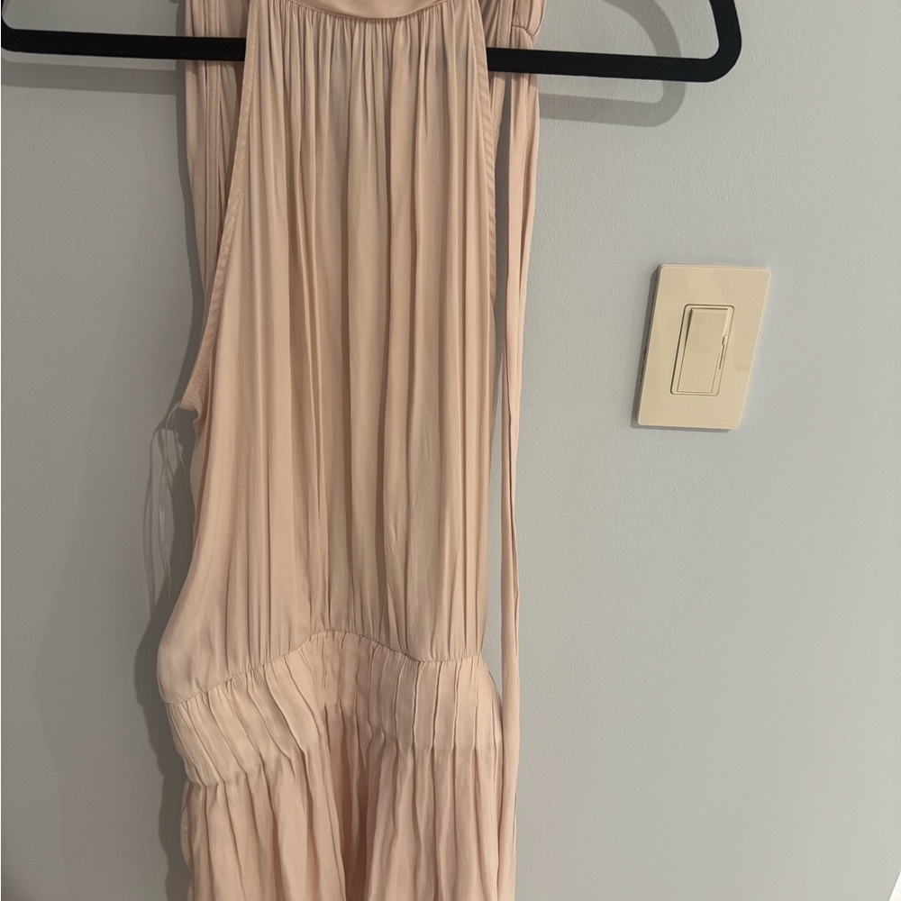 Elegant Pleated Sleeveless Dress